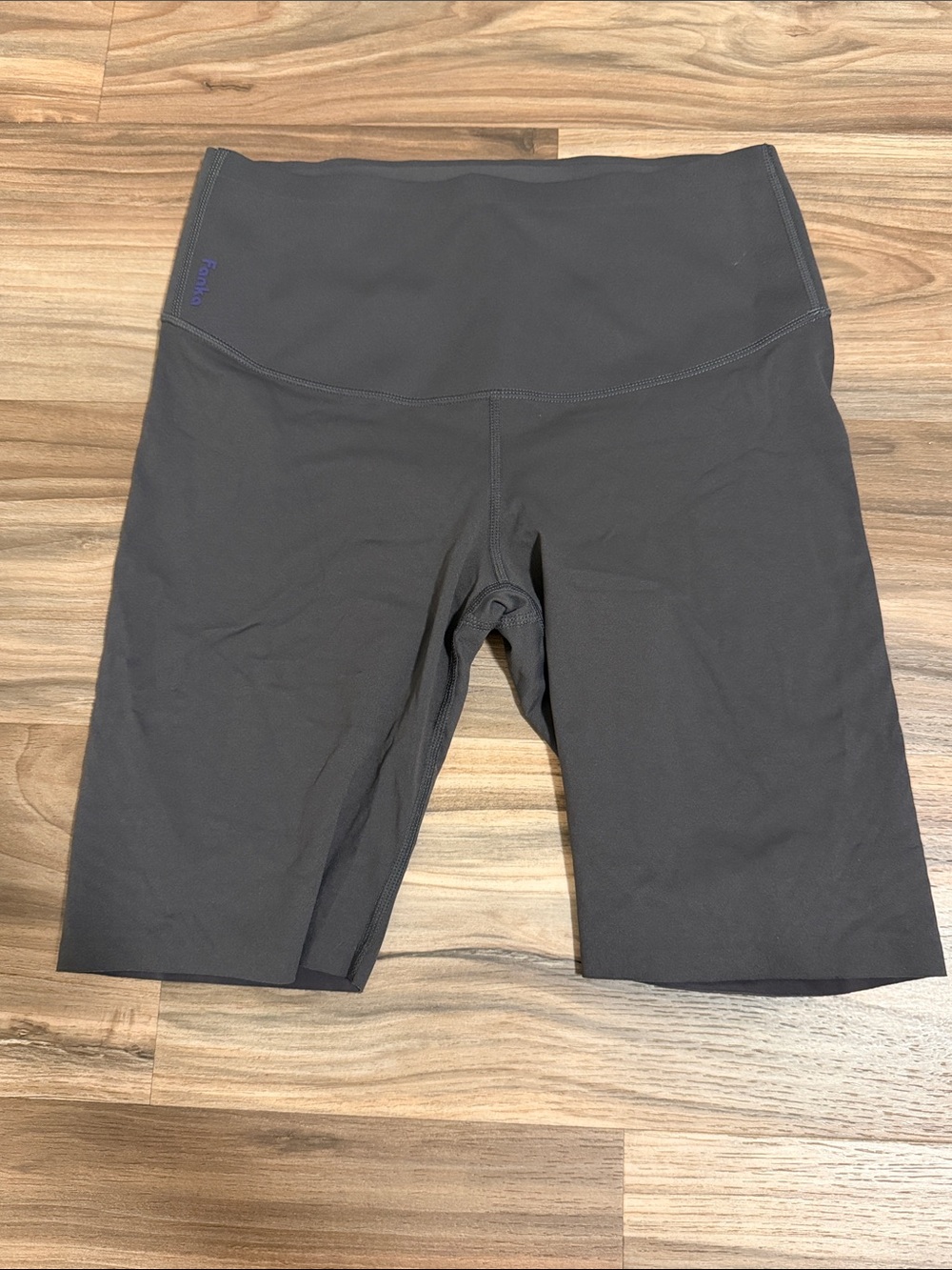 NWOT Fanka Body Sculpt Side Pocket 9" Biker Shorts Reversible Wear Dark Gray XL